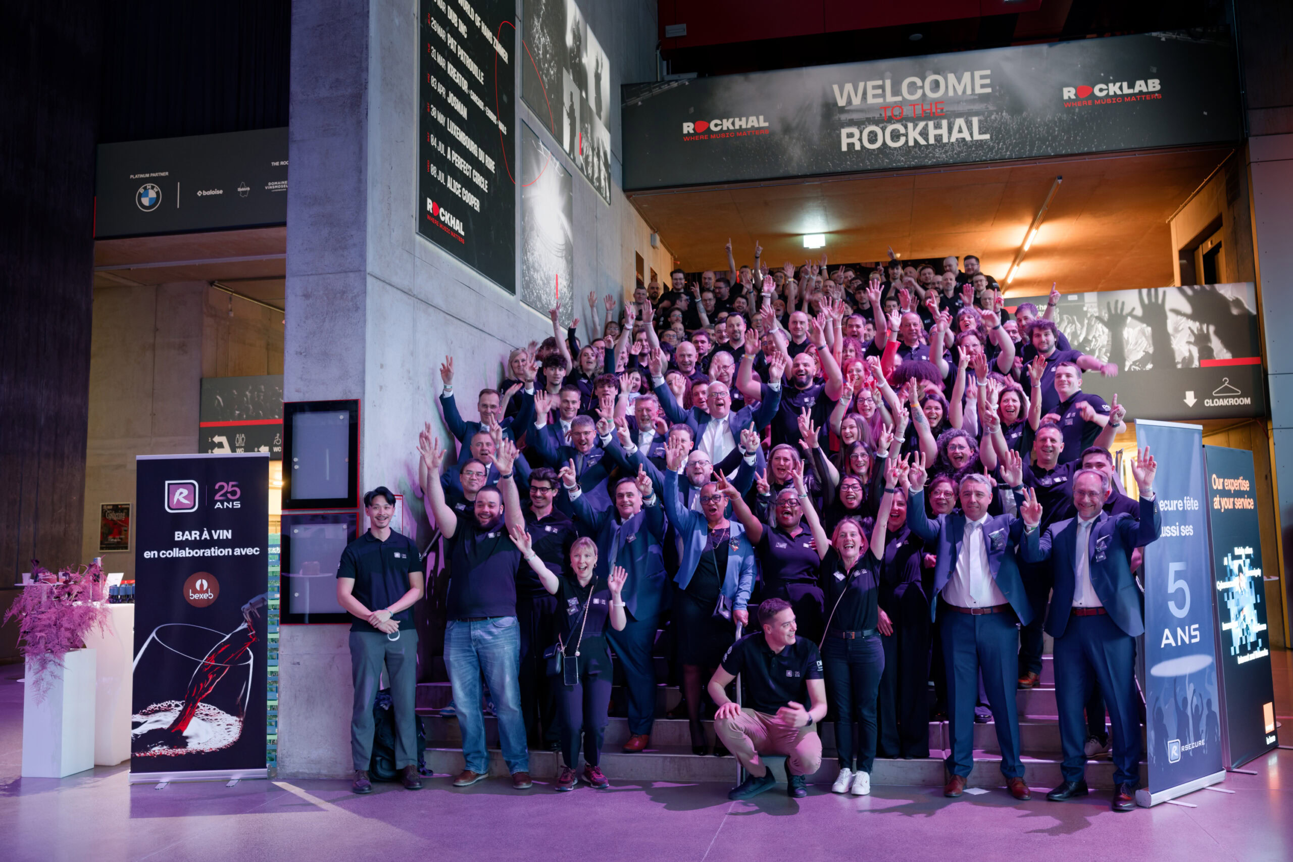 image décoré d'un cube