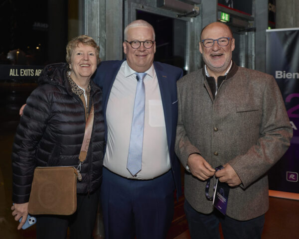 ((c) E Devillet) Rcarré 25 ans-198