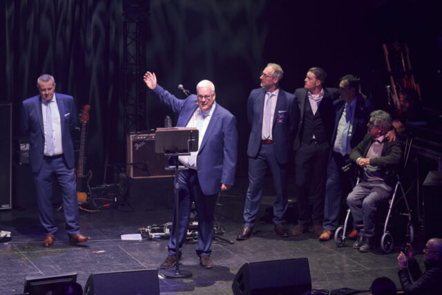 ((c) E Devillet) Rcarré 25 ans-250