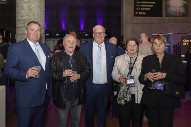 ((c) E Devillet) Rcarré 25 ans-29