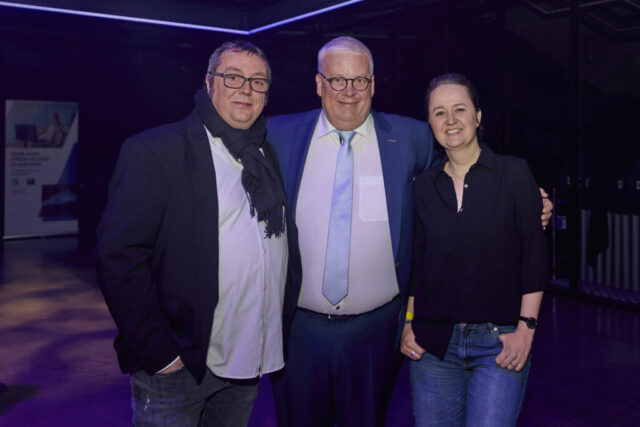 ((c) E Devillet) Rcarré 25 ans-3