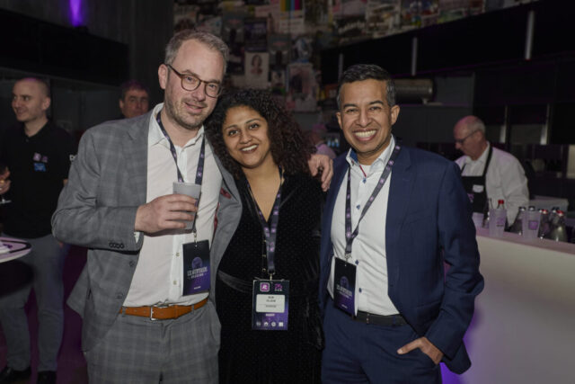 ((c) E Devillet) Rcarré 25 ans-360