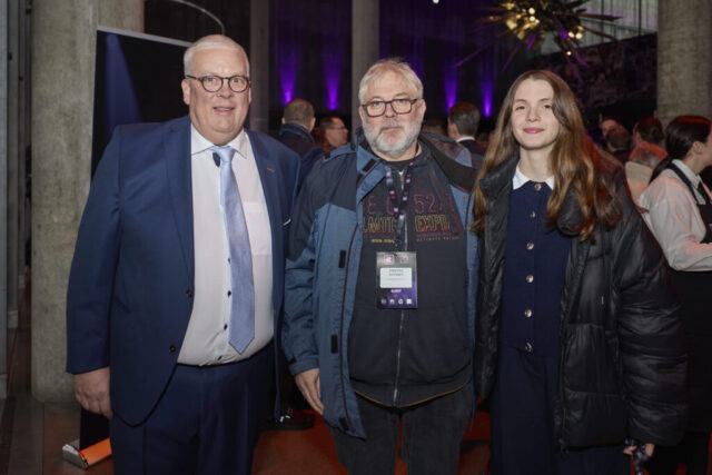 ((c) E Devillet) Rcarré 25 ans-68