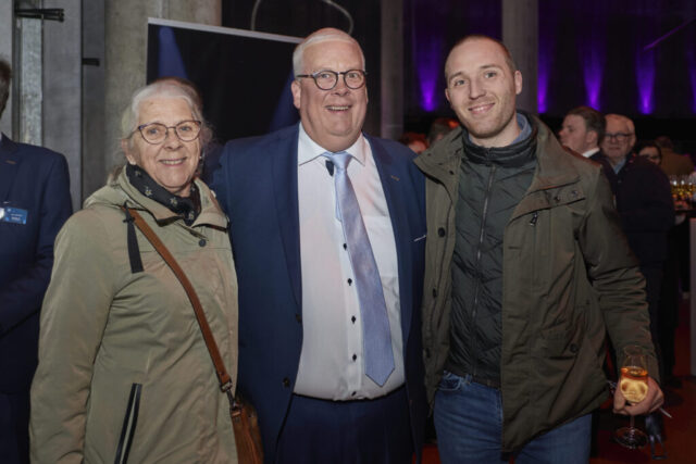 ((c) E Devillet) Rcarré 25 ans-70