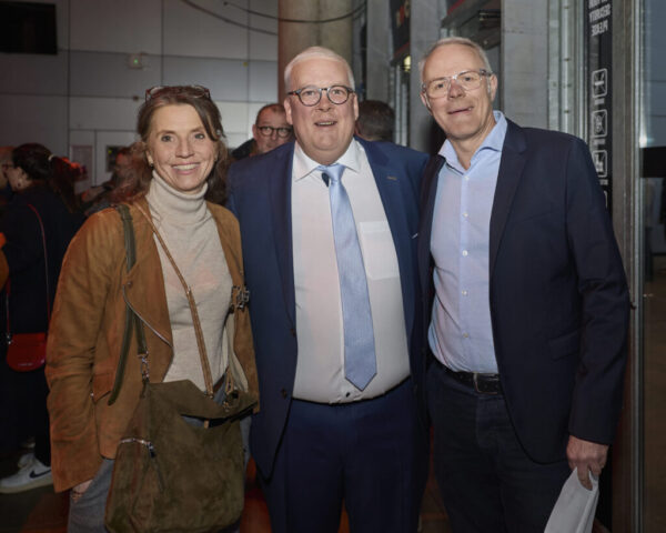 ((c) E Devillet) Rcarré 25 ans-88